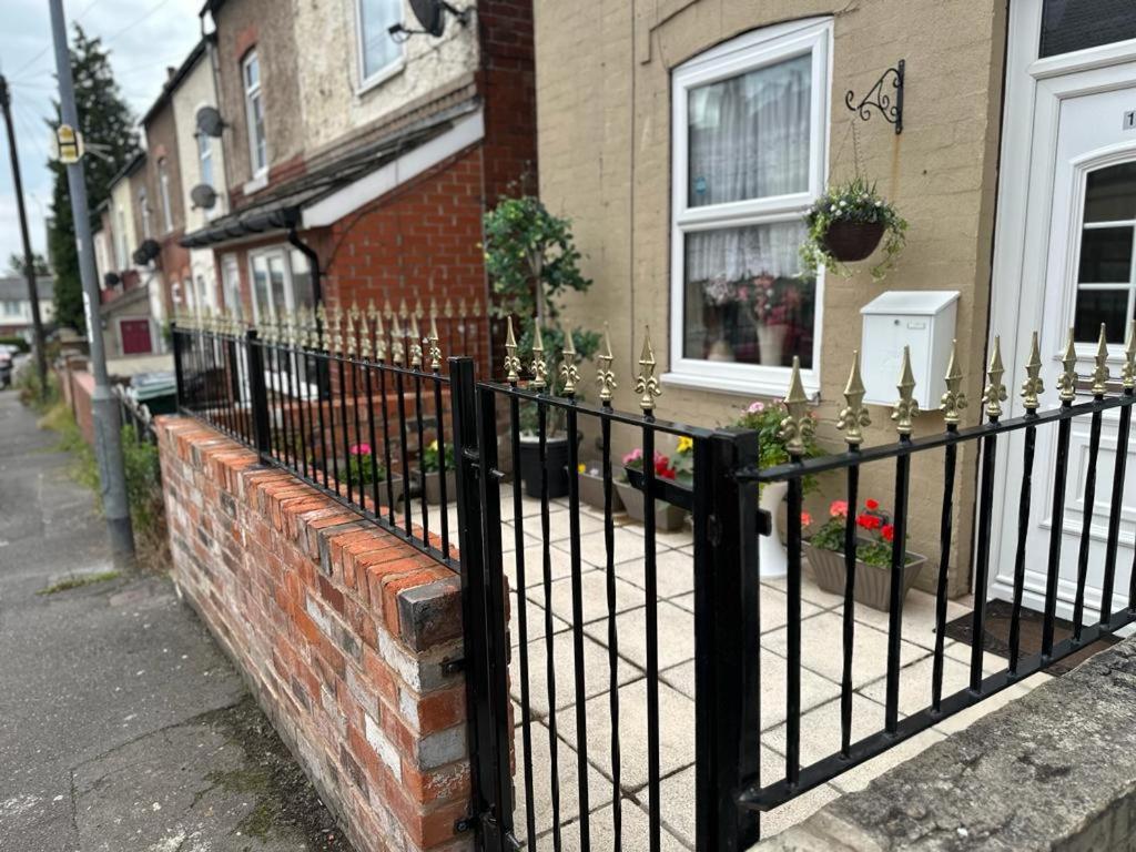 Grace'S Home Rotherham Luaran gambar